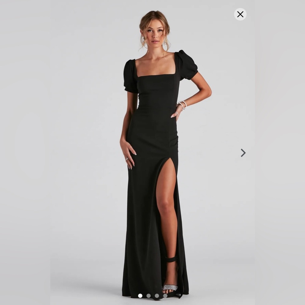 NWT Windsor - Denali Formal Puff Sleeve Long Dress - Size Small